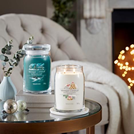 Yankee Candle Spun Sugar Flurries Large Jar Extra Image 3 Preview